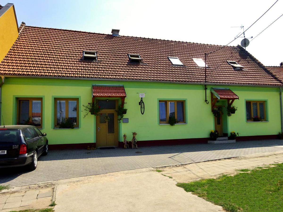 Ubytovani Dana Brentnerova Milovice  Exteriér fotografie